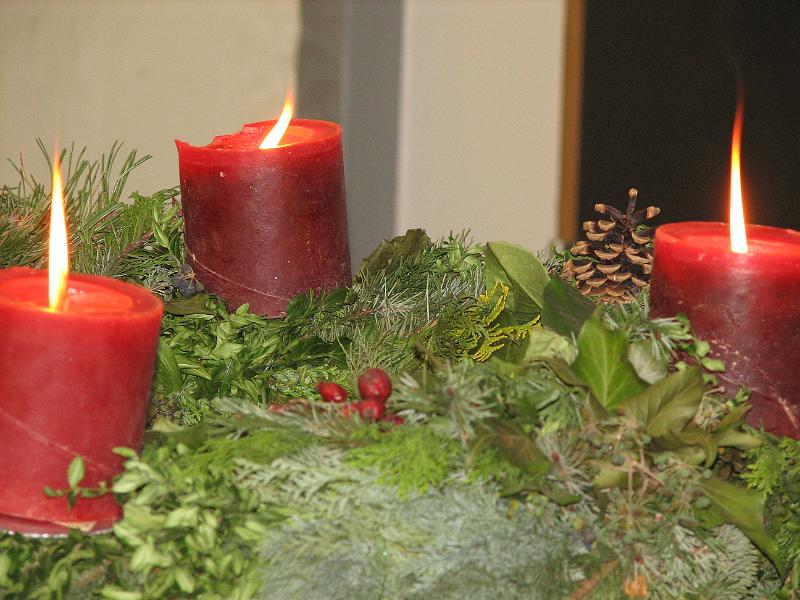 IMG_4663.JPG - Der Adventskranz im unteren Foyer.