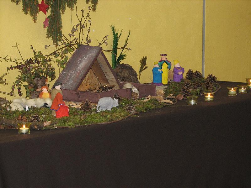 IMG_4680.JPG - Die Weihnachtskrippe der Gutenberg-Schule.