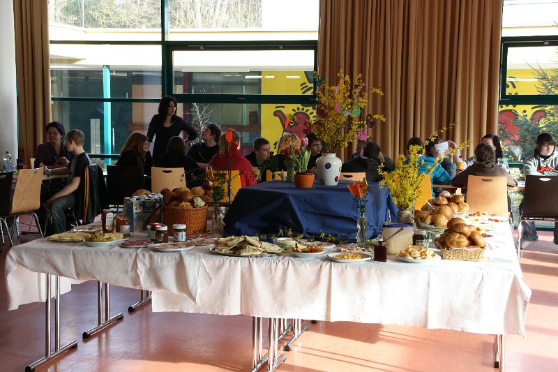 IMG_8699.JPG - Die Belohnung am Freitag: Das gemeinsame Frühlingsfrühstück!