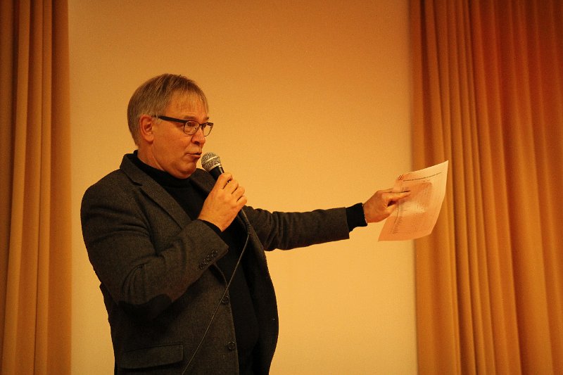 IMG_0640.JPG - Herr Köhler würdigte und stellte alle Küchenhelfer im aktuellen Schuljahr vor 